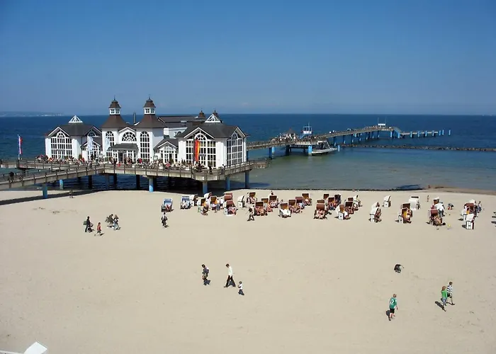 Mit Balkon In Baeder Sellin (Rugen)